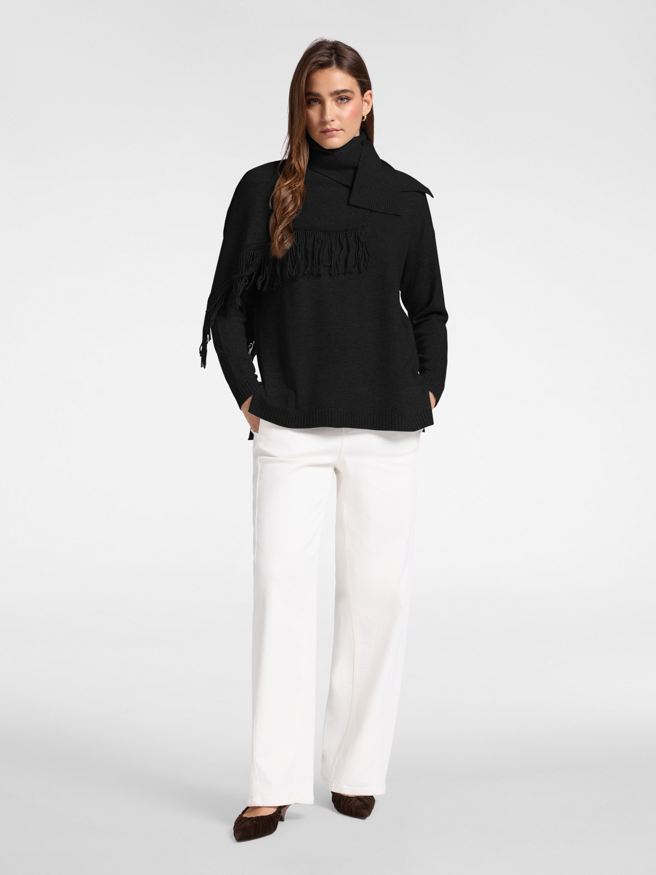 Fringed sweater with detachable scarf image number 2