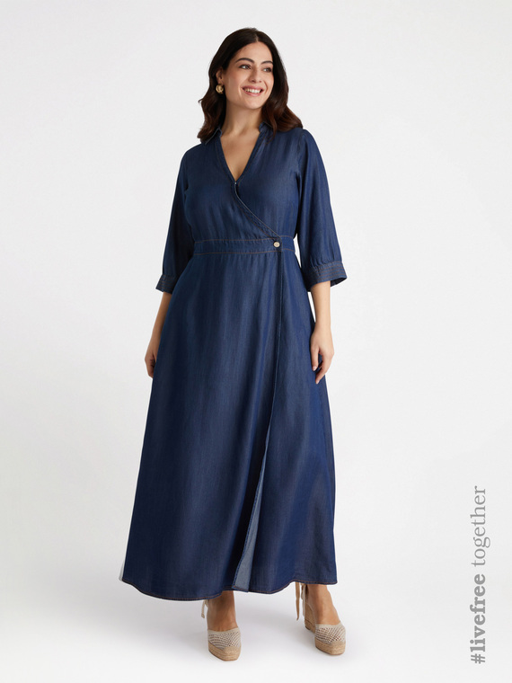 Langes, vorne gekreuztes Kleid mit TENCEL™-Fasern