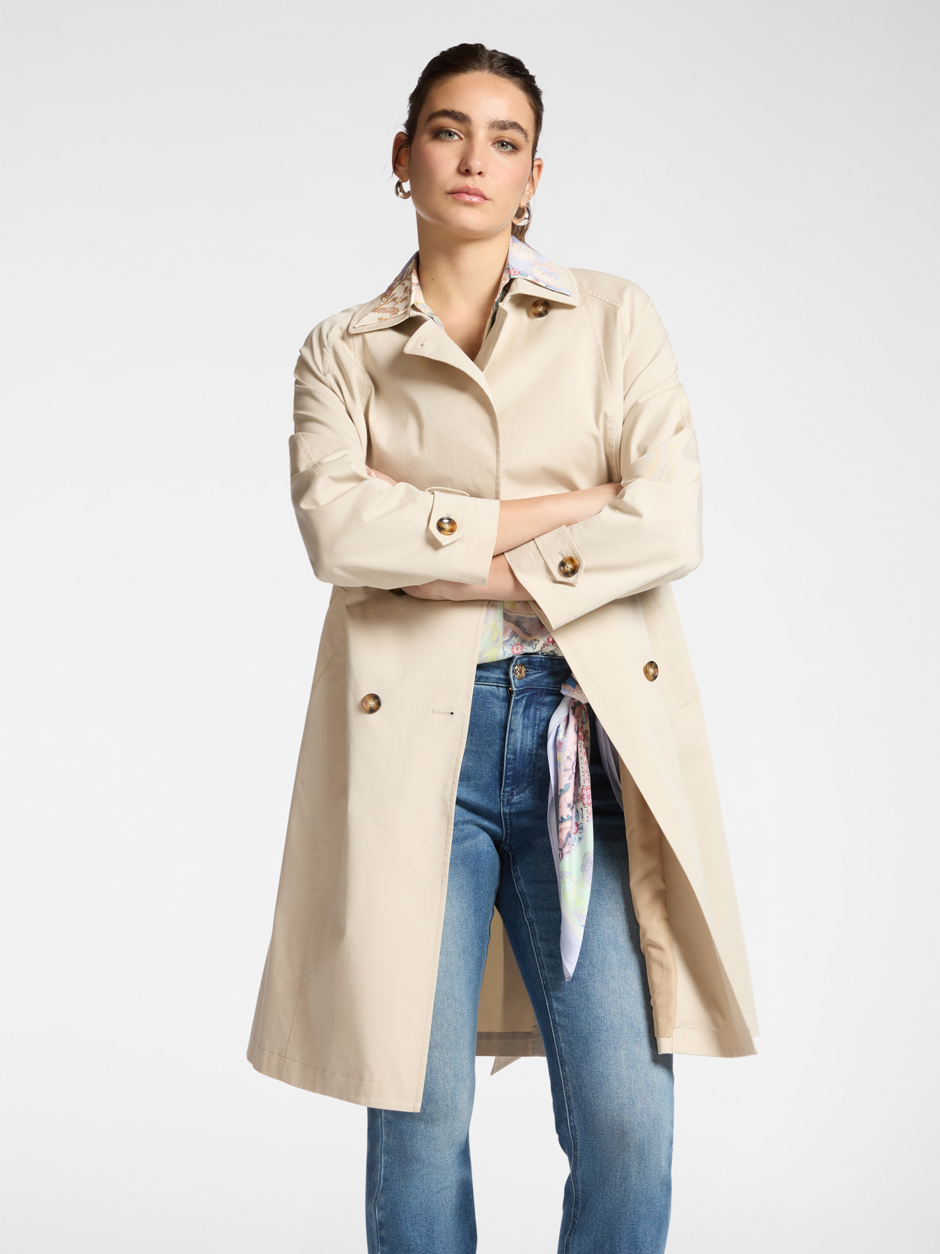 Trench doppiopetto in gabardina image number 0