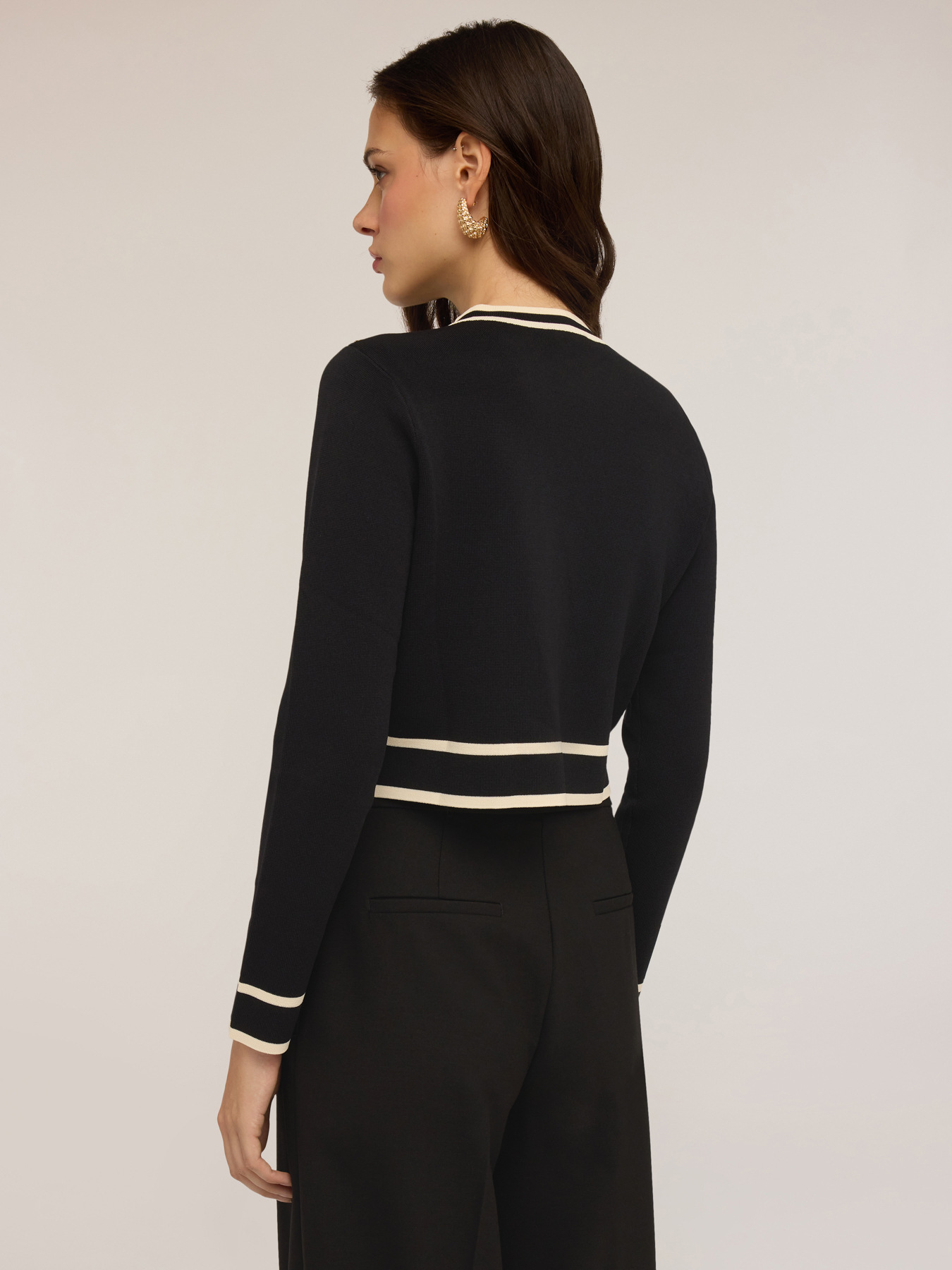 Cardigan with contrasting color edges image number 1