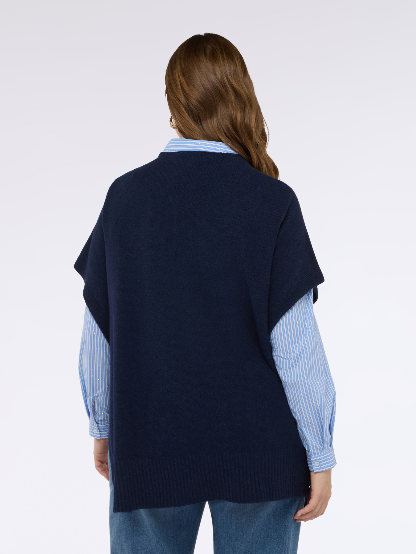 Mixi fine knit vest with kimono sleeves image number 1