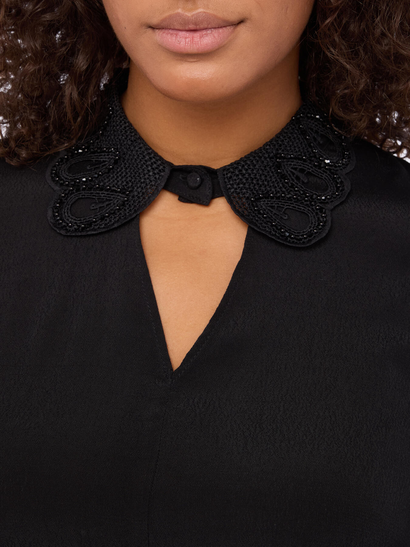 T-shirt bimatière avec col précieux image number 3