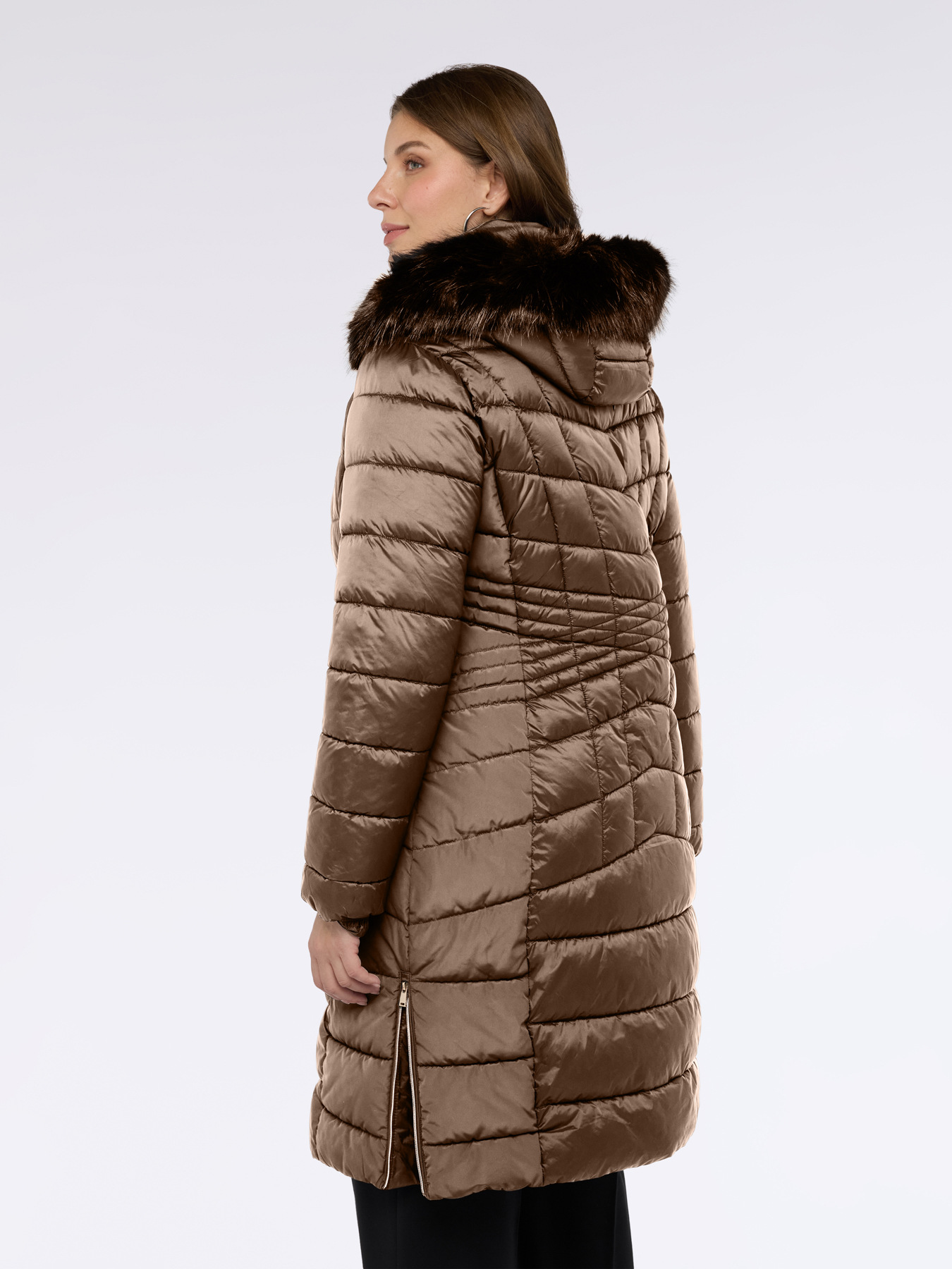 Long bi-material down jacket image number 1