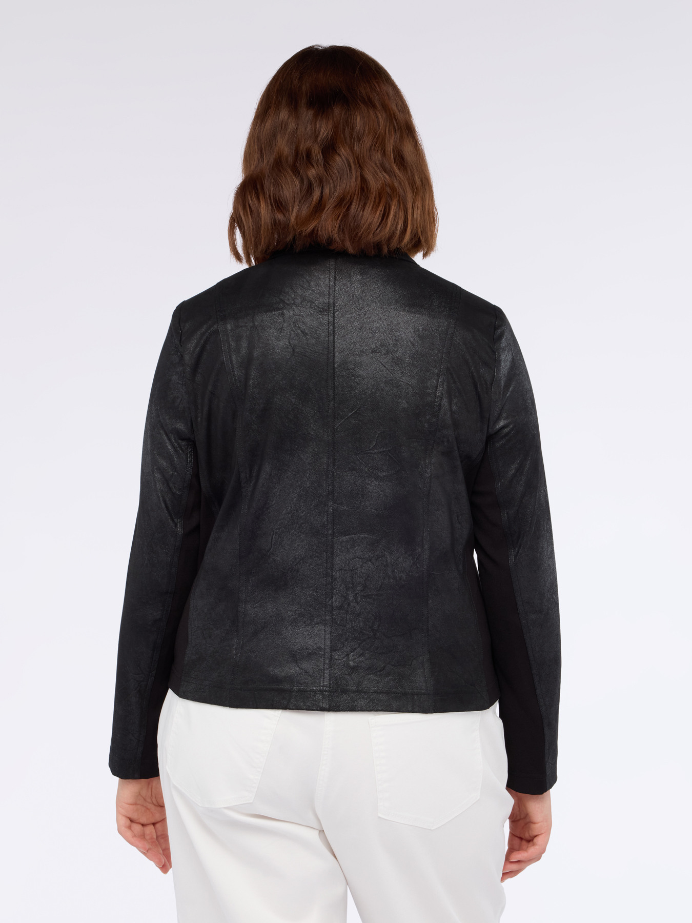 Clou effet daim avec fermeture éclair dorée image number 2