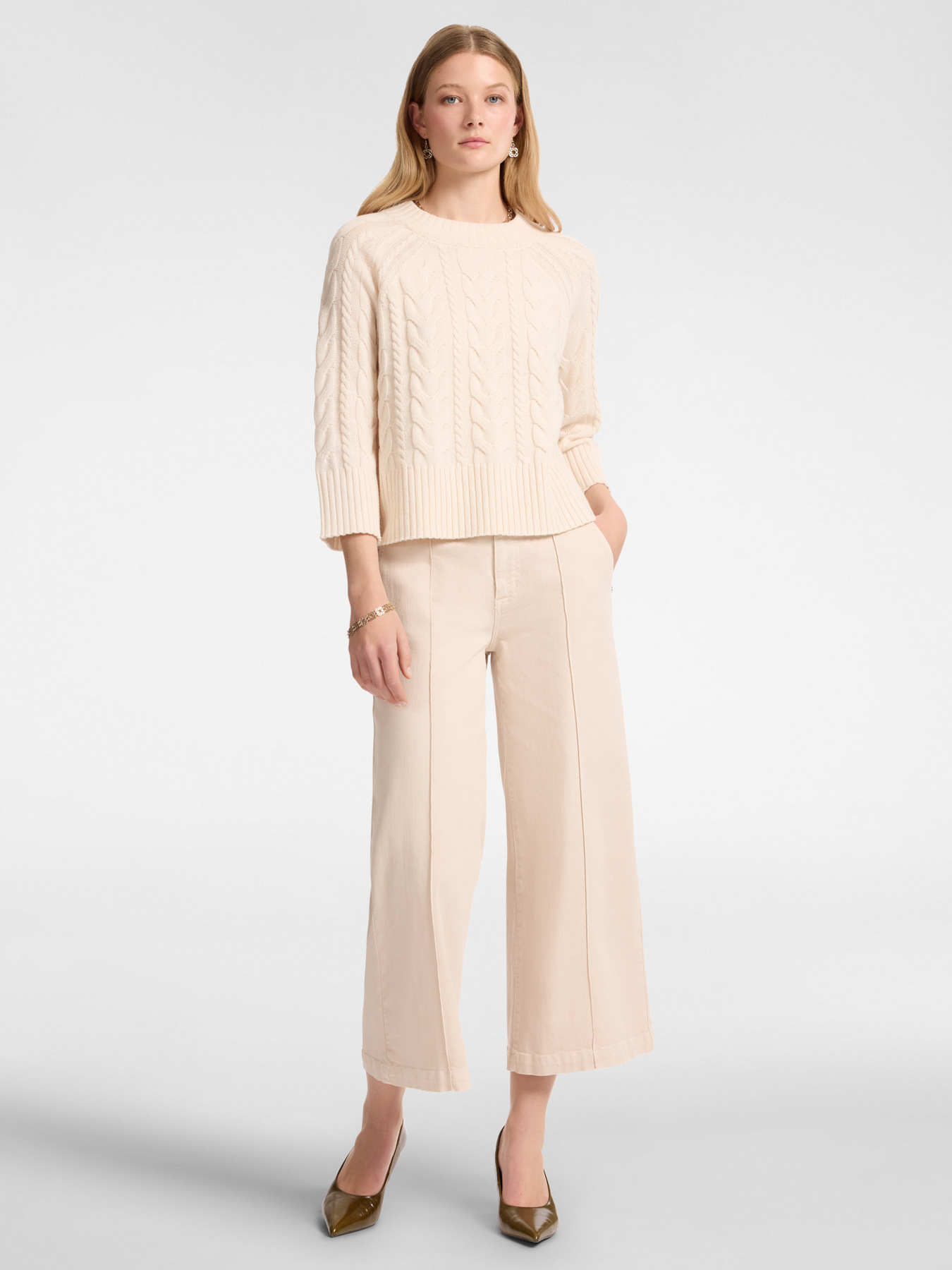 Zopfmusterpullover aus reiner Wolle image number 2