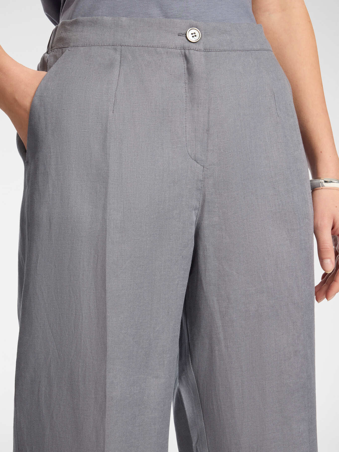 Linen trousers image number 3
