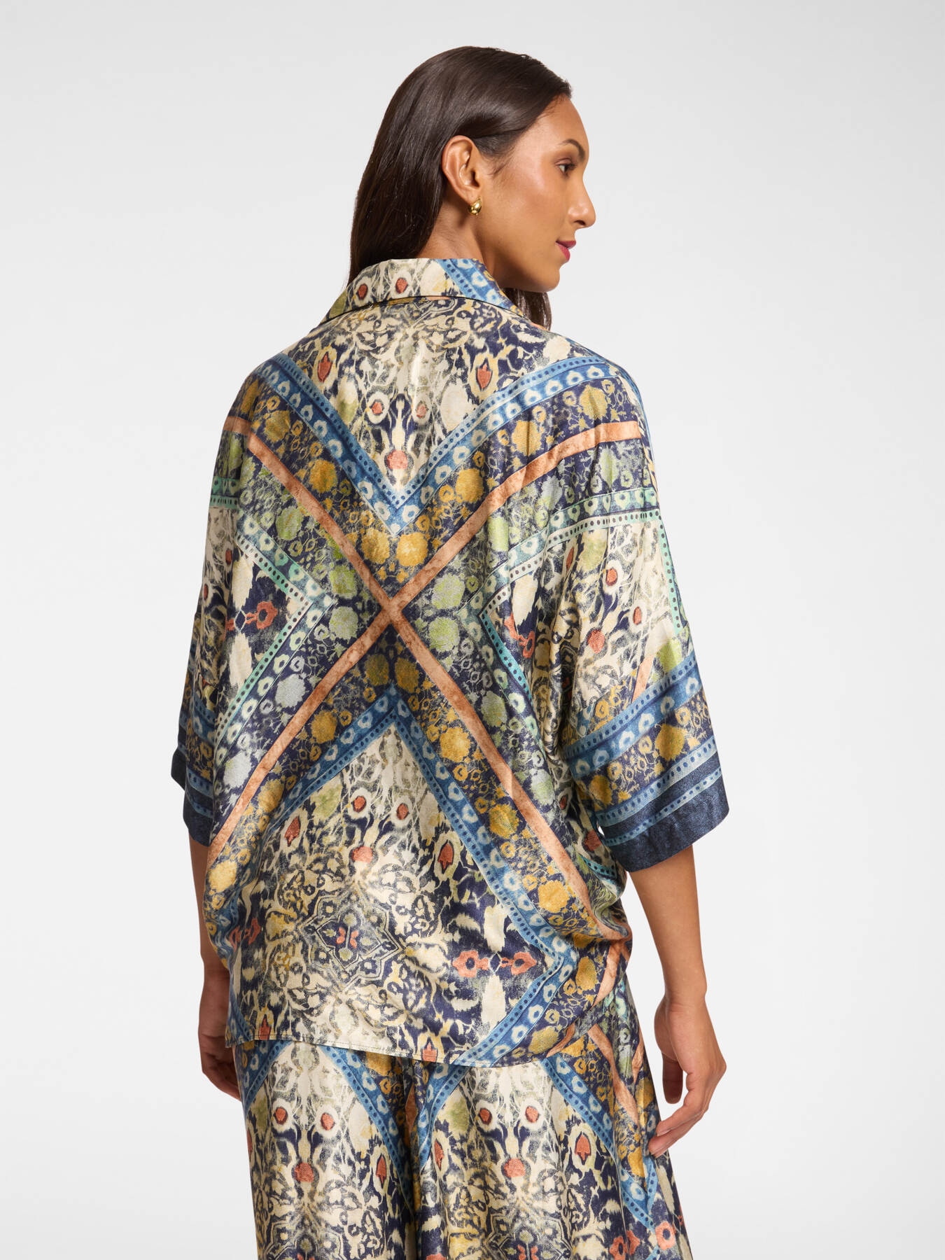 Printed shirt with laces image number 1