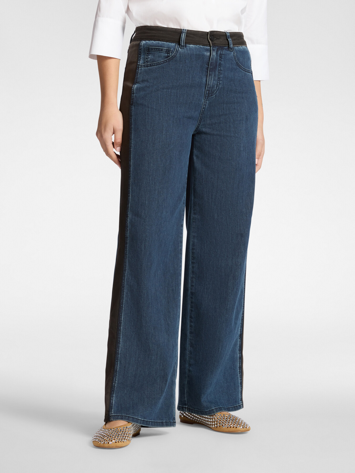 Jeans wide leg con profili laterali image number 2