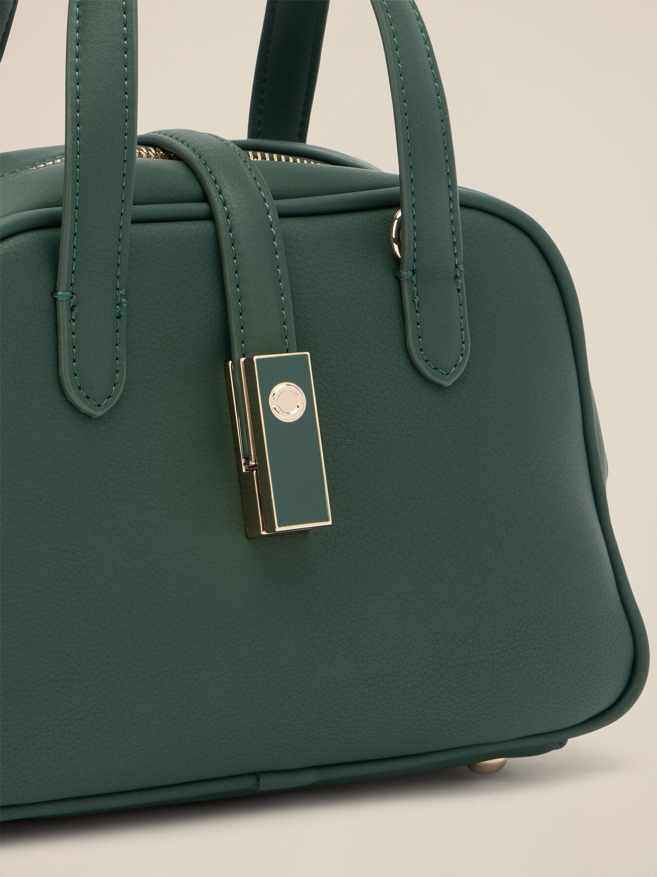 Bauletto con dettaglio metallico image number 4