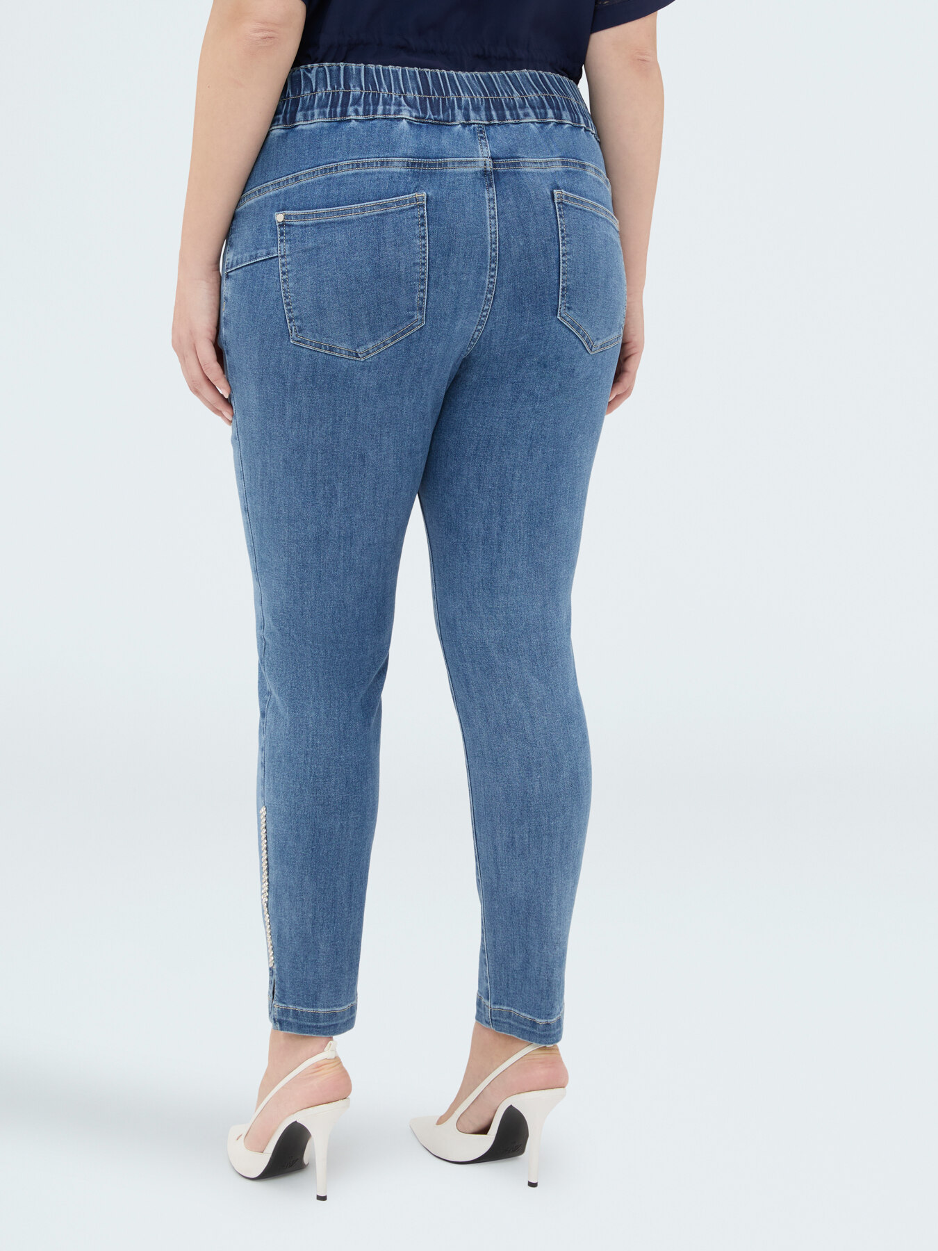 Skinny-Jeans mit leuchtendem Applikation image number 1