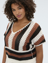 Gestreifter Strickpullover mit Lochmuster image number 2