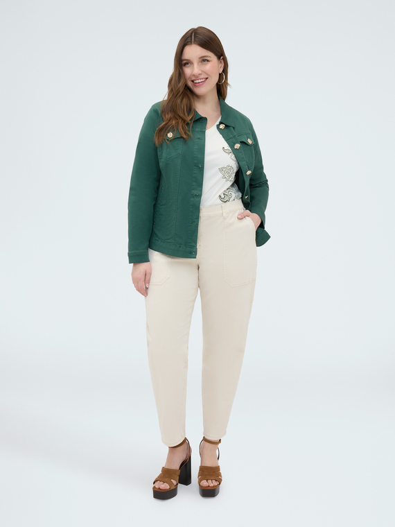 Veste en denim avec boutons d&eacute;coratifs