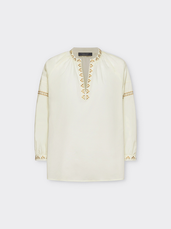 Blusa com bordado étnico