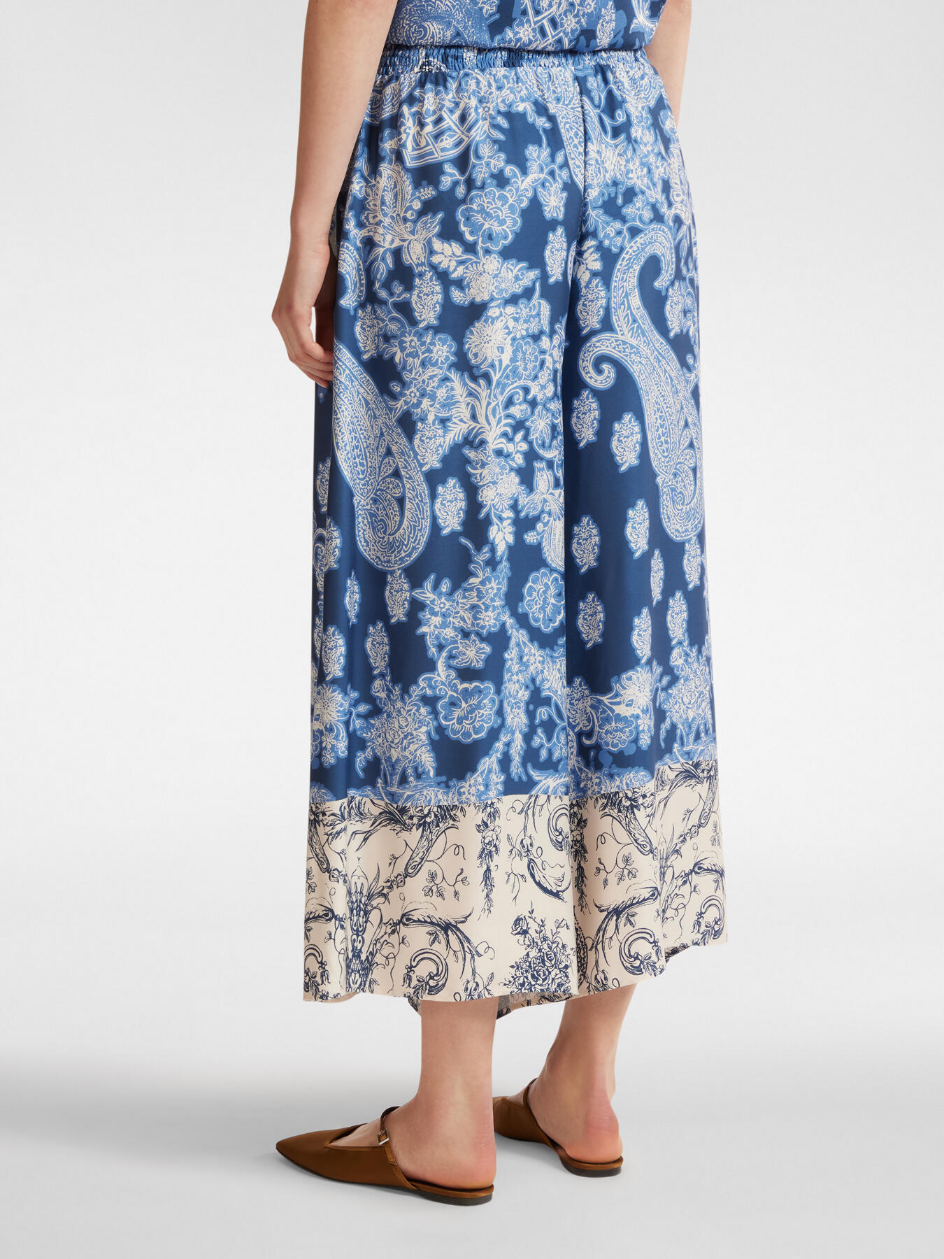 Loose printed trousers image number 1