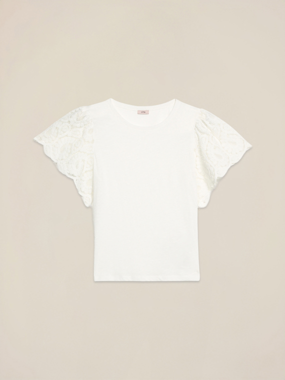 Camiseta con mangas de encaje