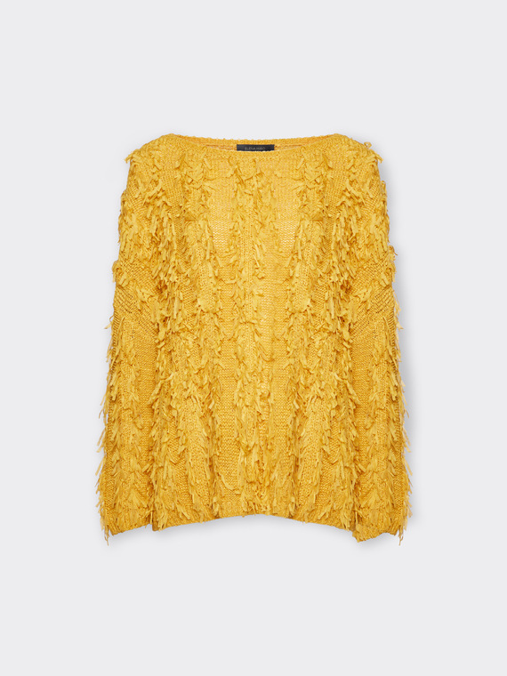 Oversized jumper with fringes