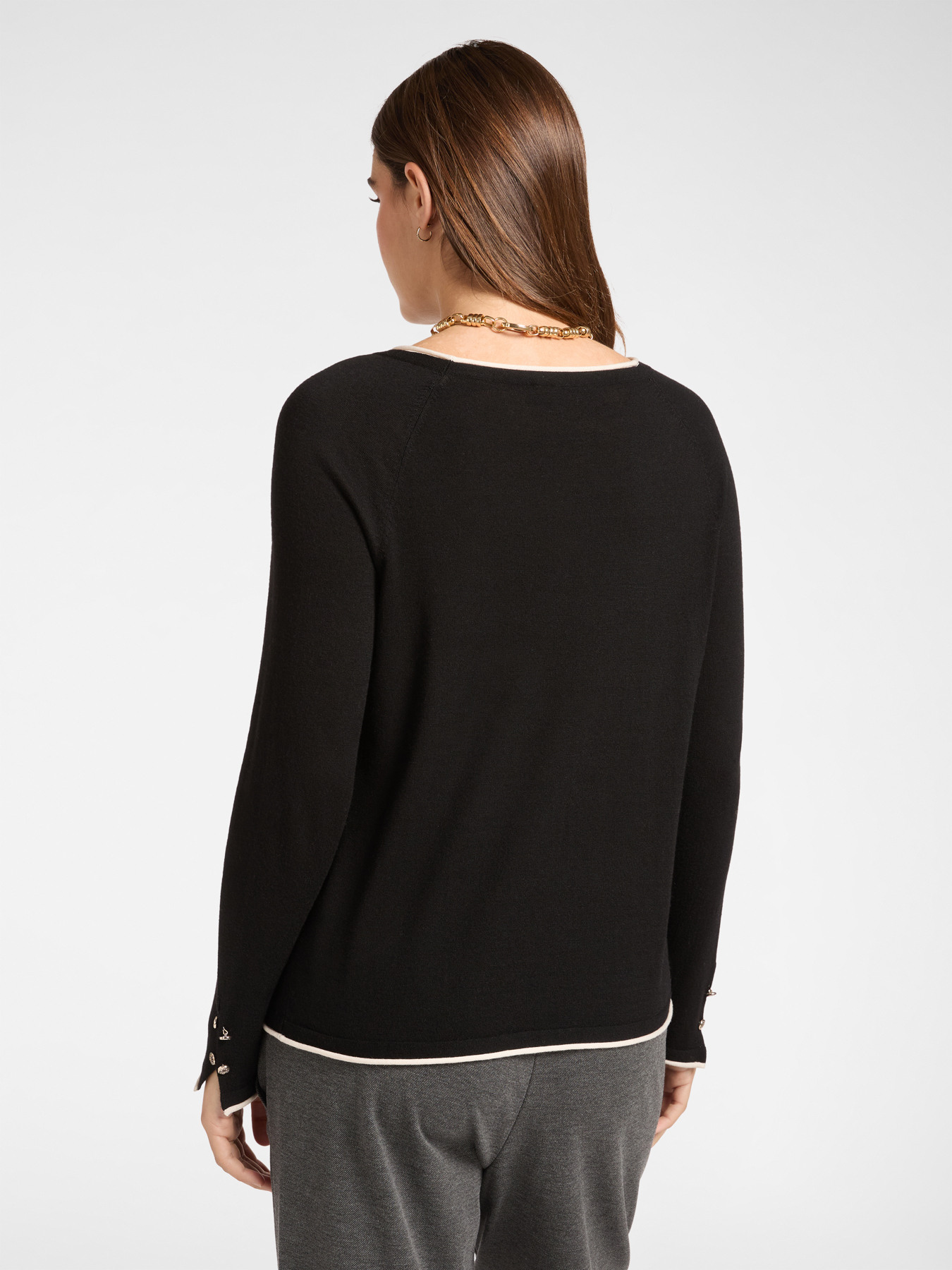 Sweater with contrasting edge image number 1