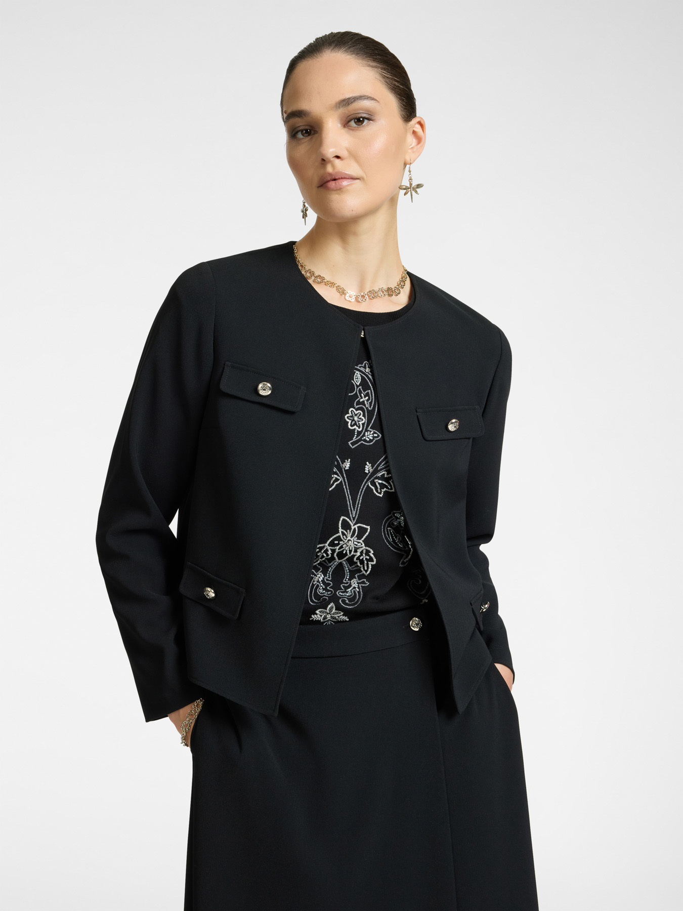 Short crew neck jacket image number 0