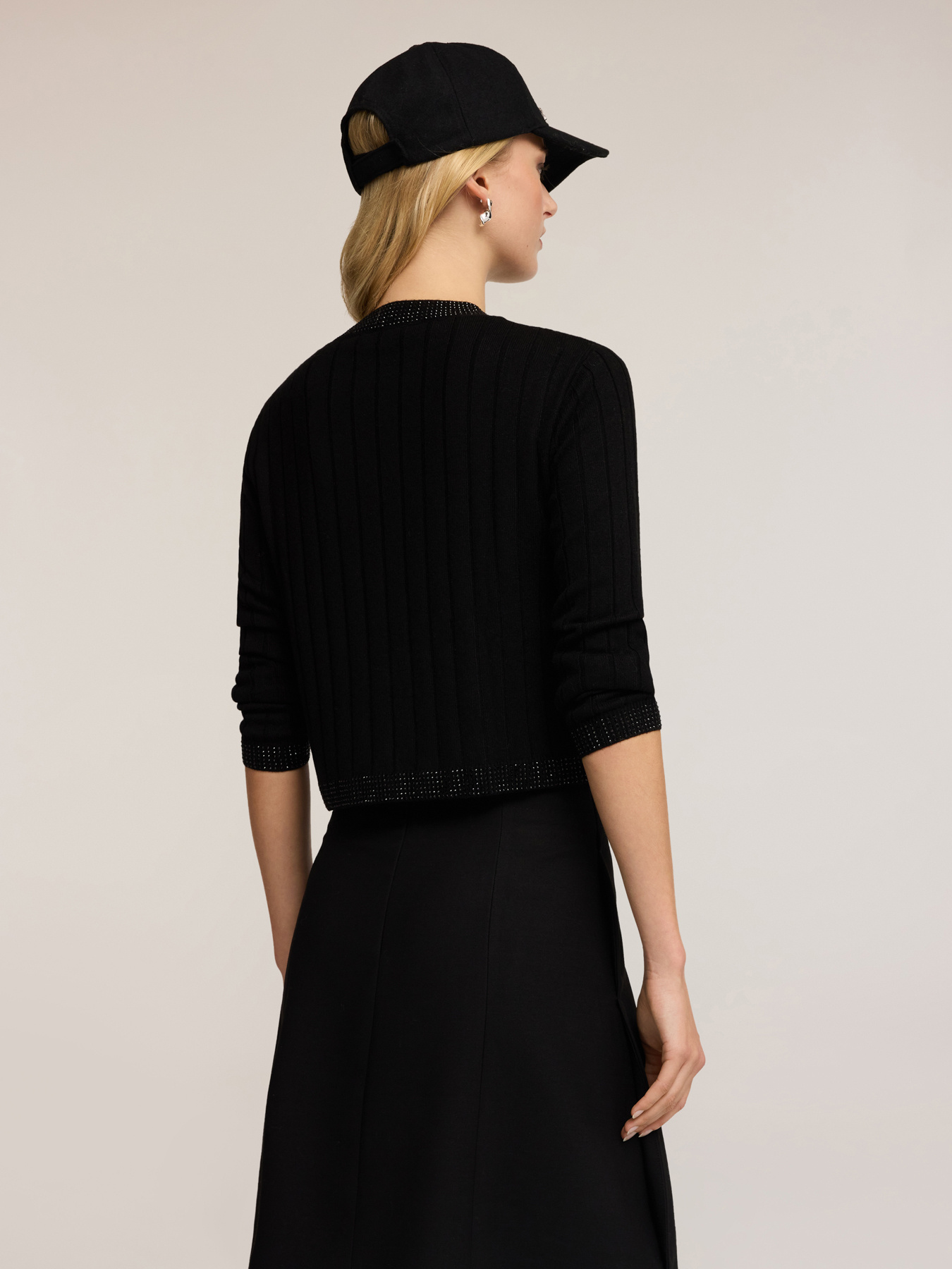 Cardigan cropped in maglia con strass image number 1