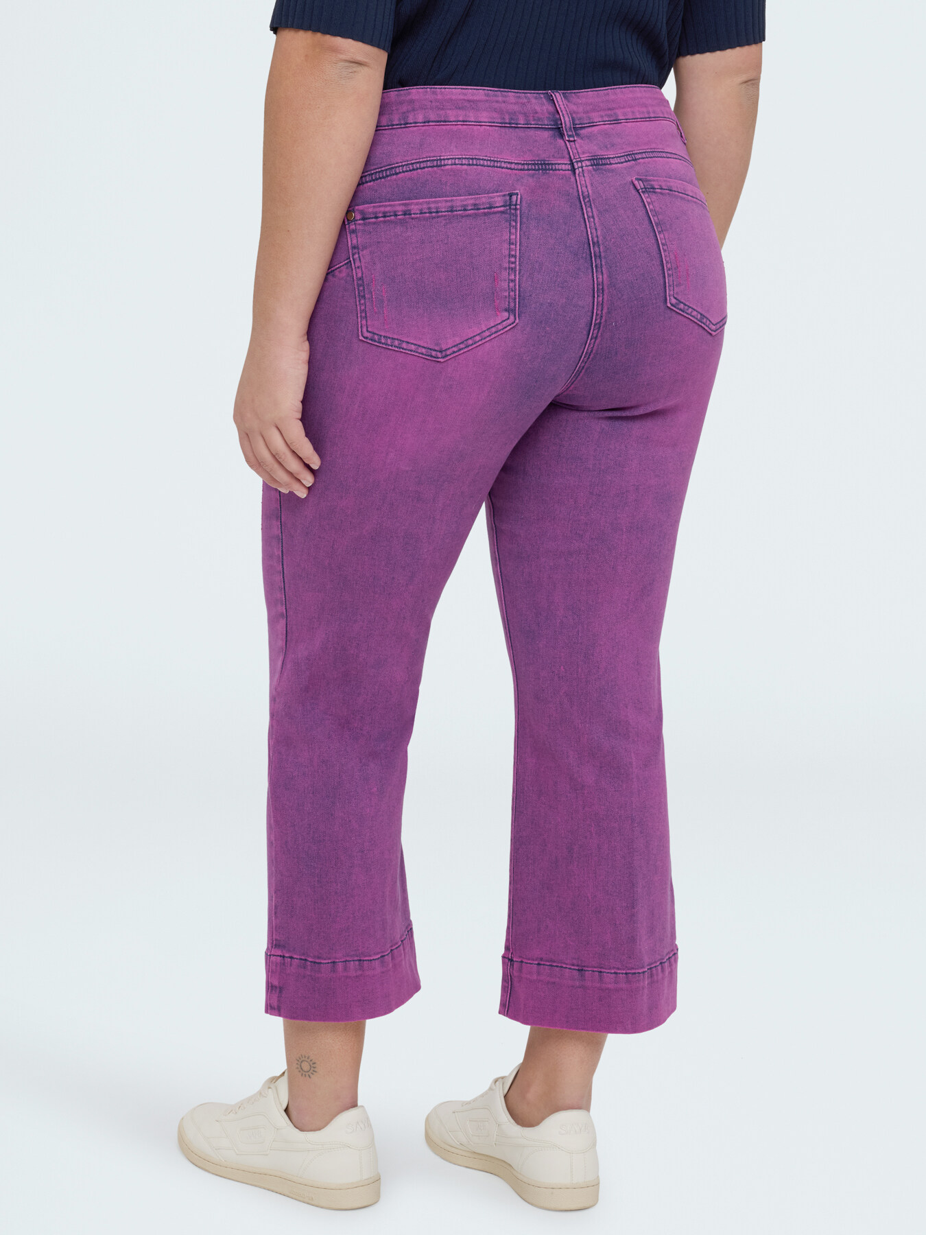 Jeans Kick Flare lavaggio viola d&eacute;lav&eacute; image number 3