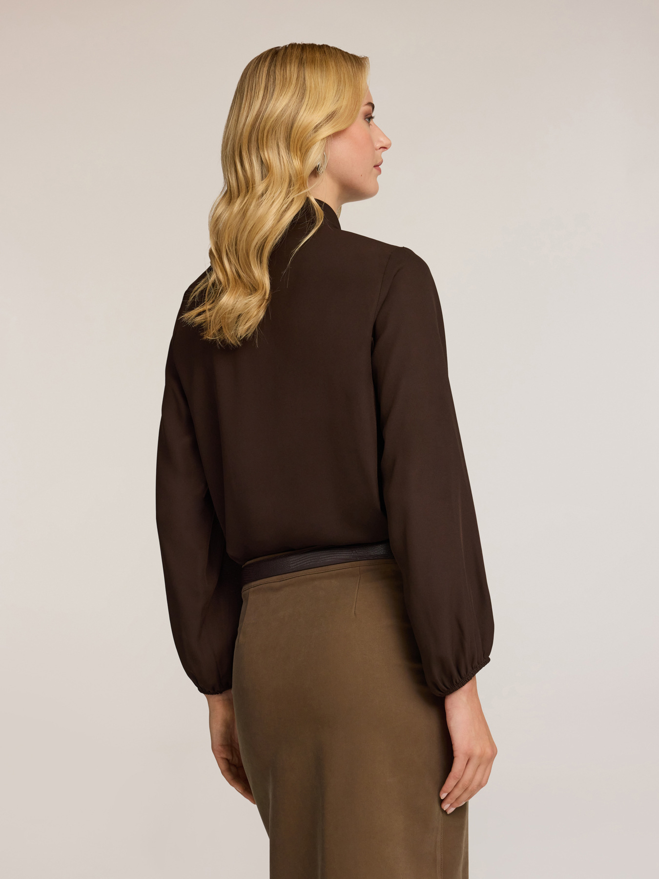 Blusa in georgette con fiocco image number 1