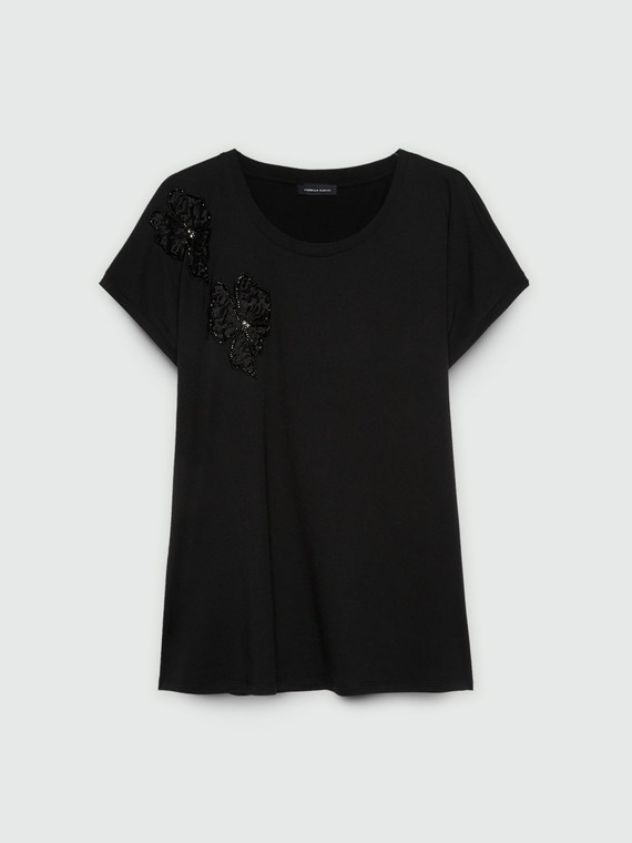 T-Shirt mit aufgestickten Blumen