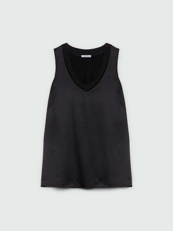 Dual fabric V-neck top