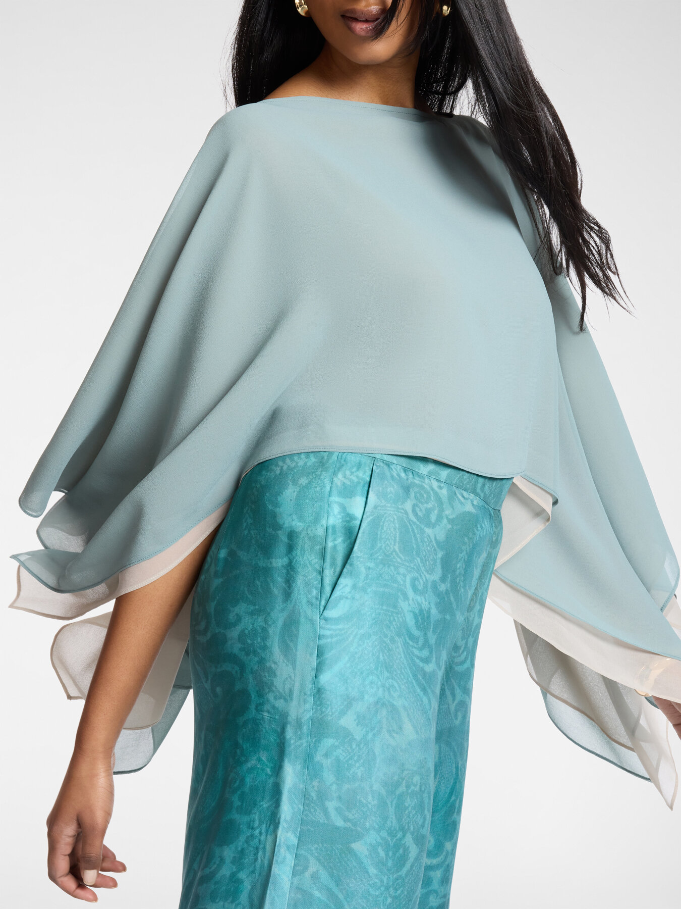 Double georgette cape image number 3