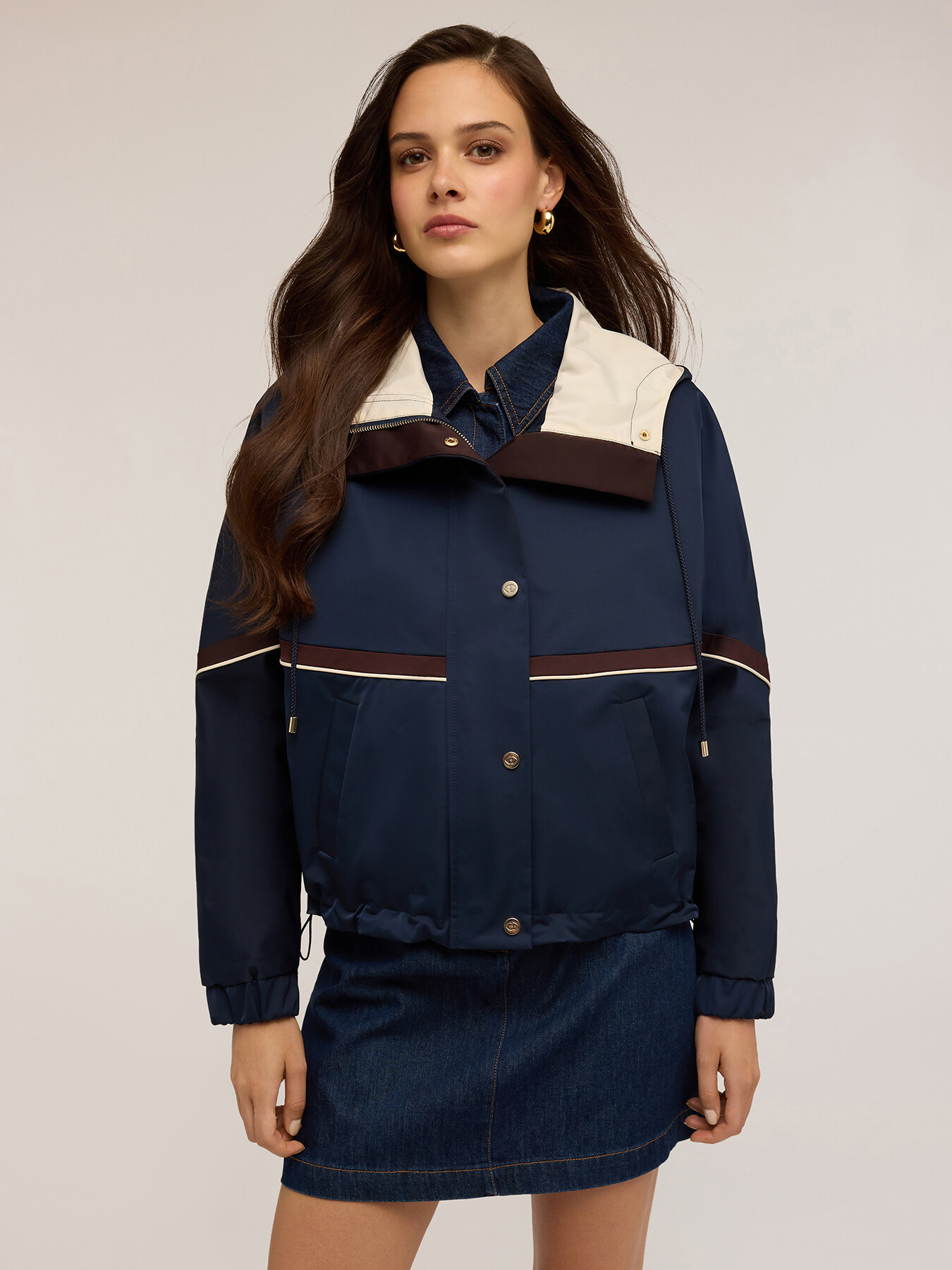 Nylonjacke mit Kapuze image number 0