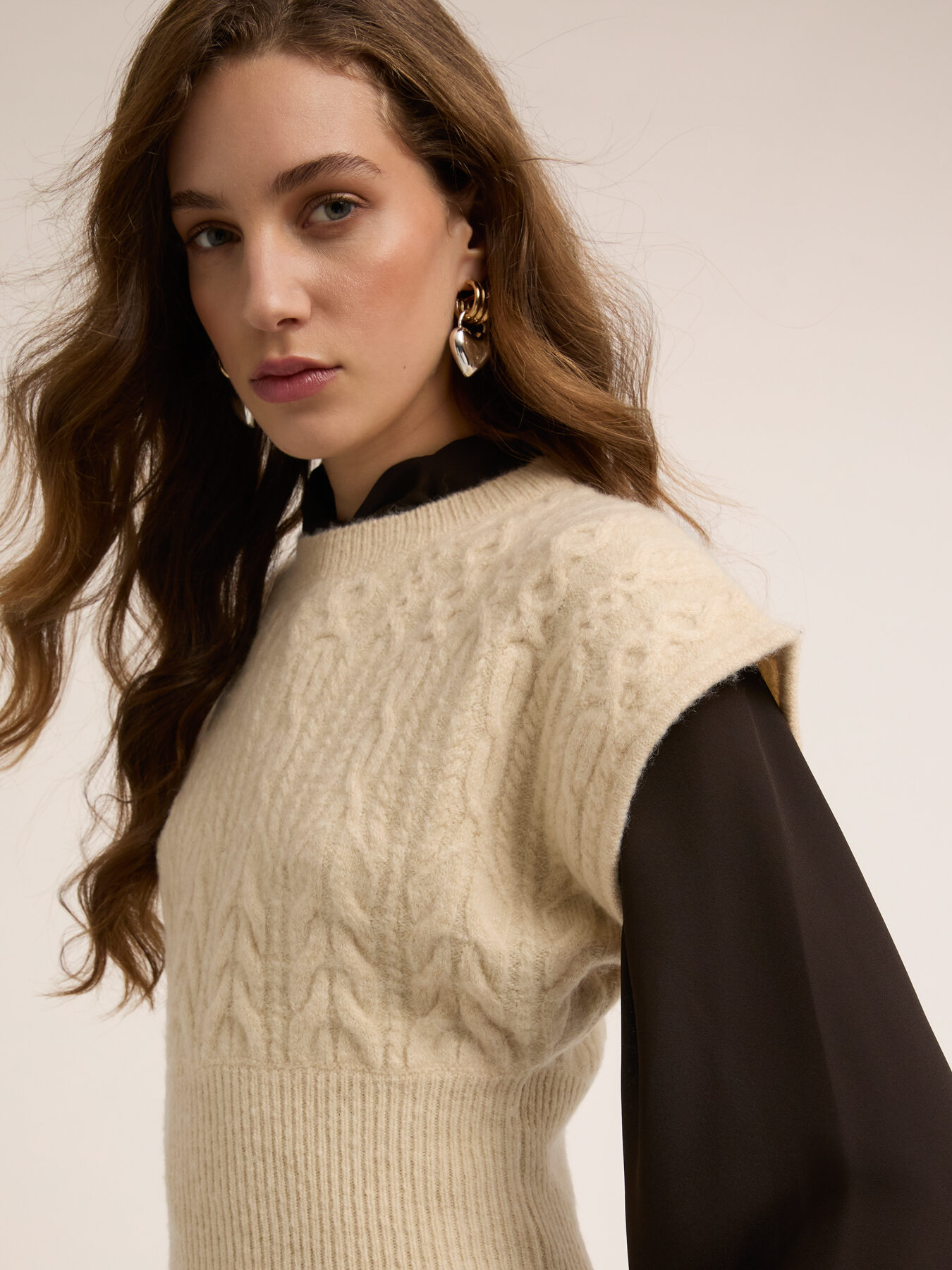 Kimono sleeve braided sweater image number 2