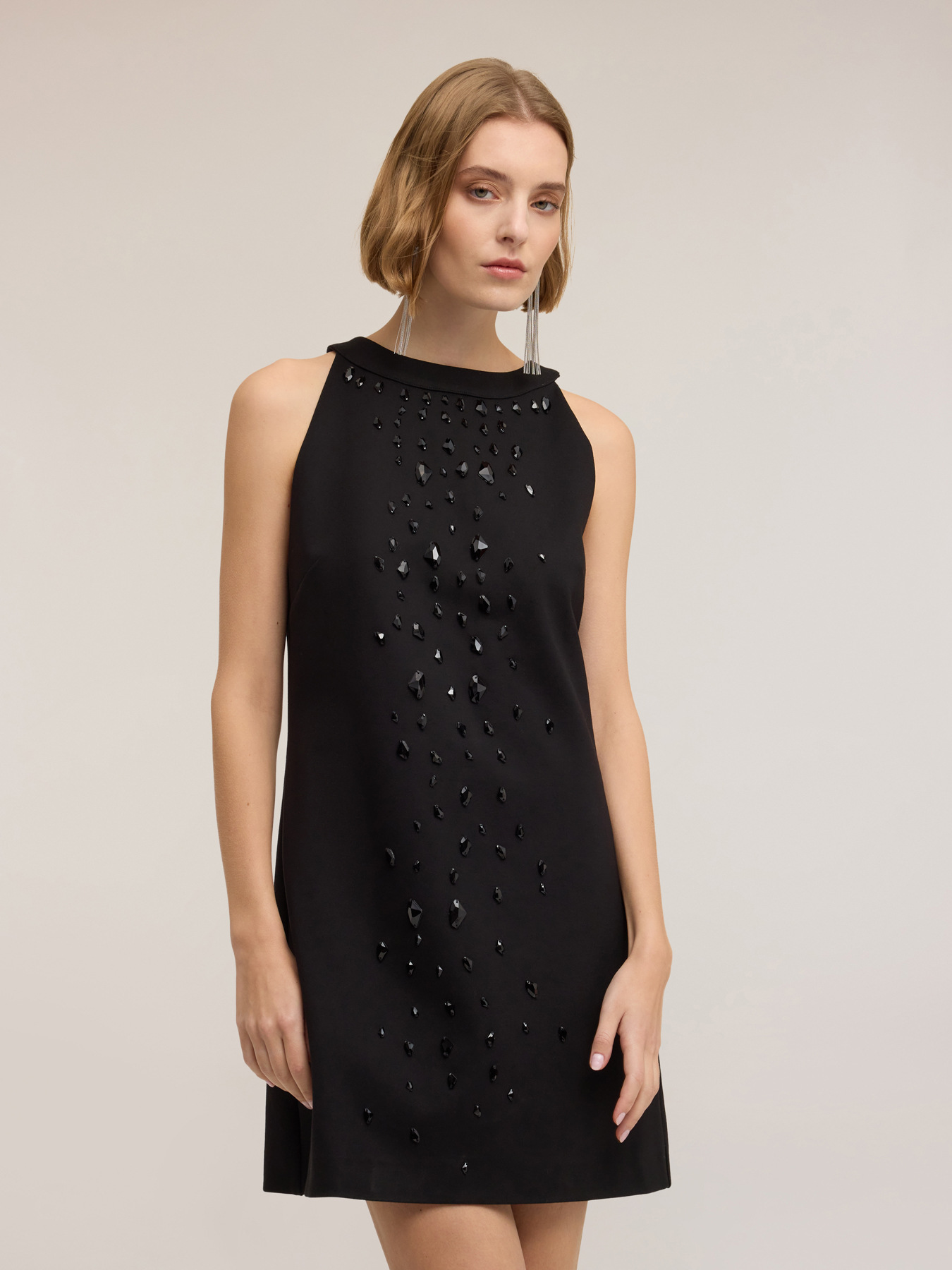 Schlauchkleid aus Mail&auml;nder Strick mit Applikationen image number 2