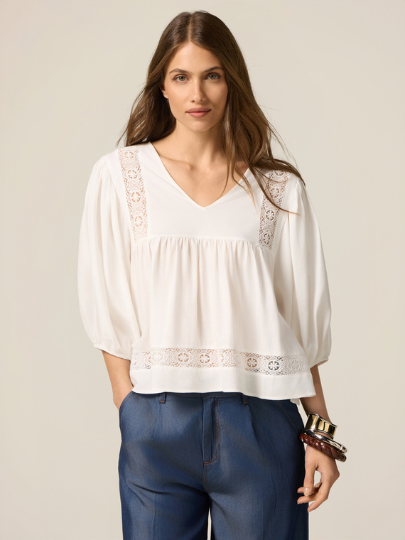 Tricou boxy cu ajur