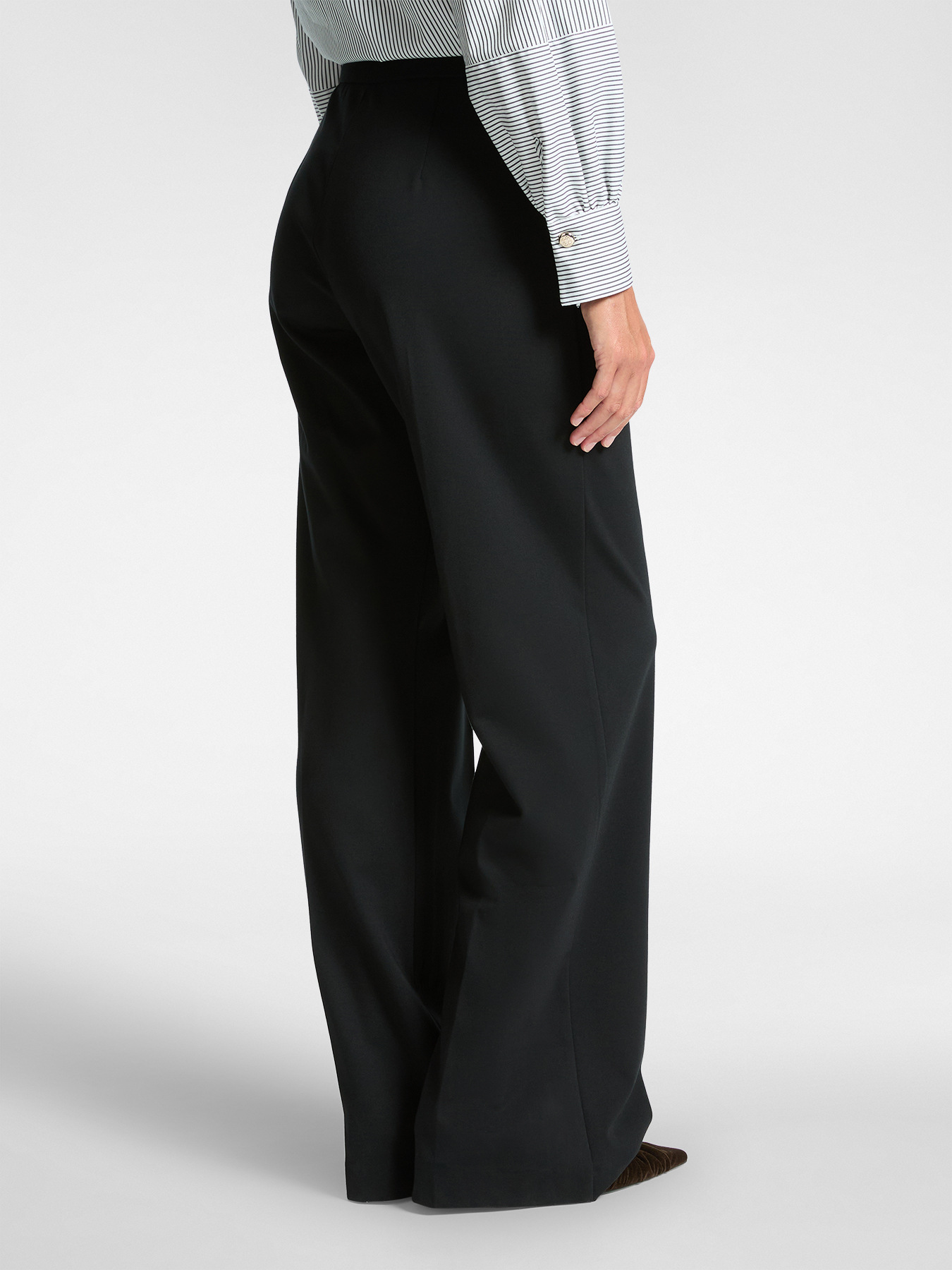 Pantalon homme en point milanais image number 1