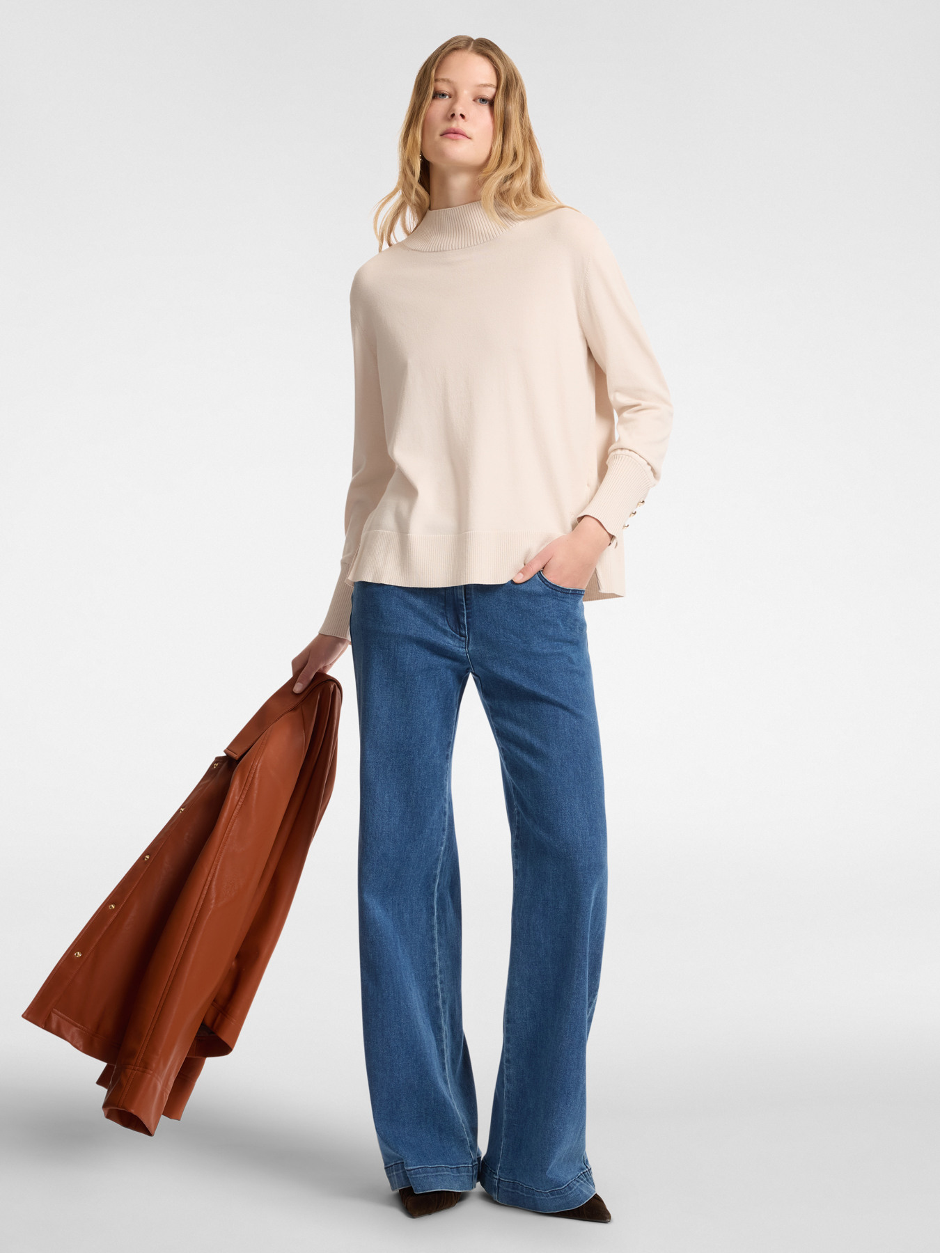 Buttoned jumper image number 2