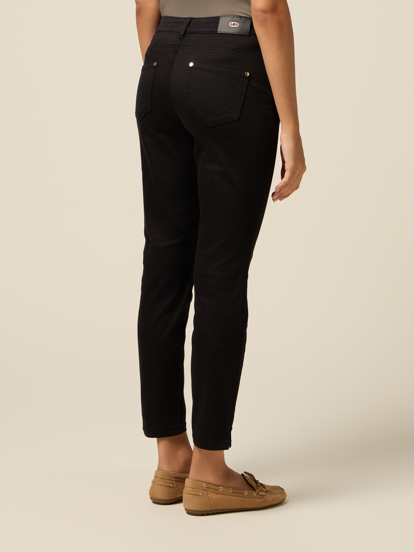 Pantaloni regular con dettaglio catena image number 1