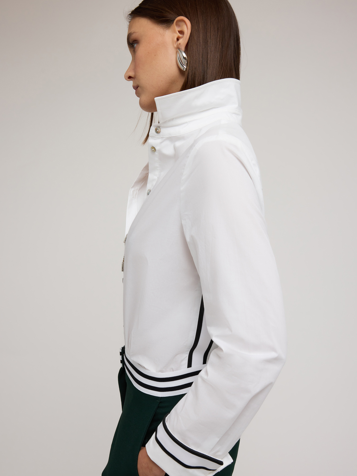 Chemise en popeline avec poignets d&eacute;cor&eacute;s image number 3