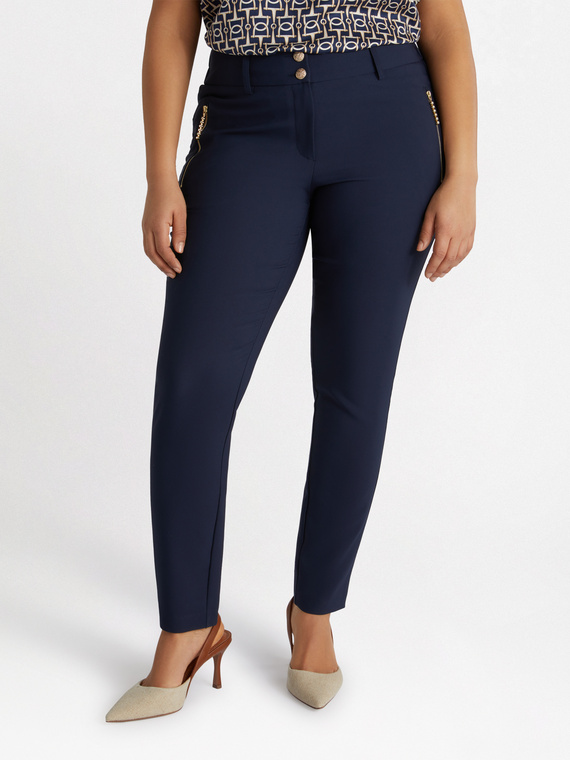 Skinny-Hose aus Scuba mit Reißverschluss und Schmuckknöpfen