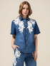 Chemise en jean avec broderie florale image number 0