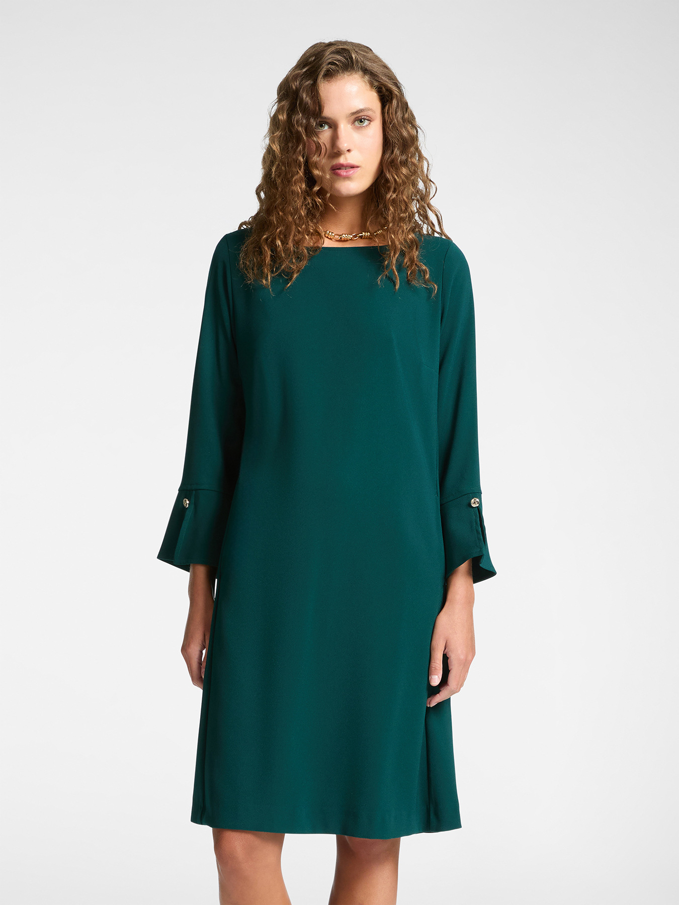 Dress made of cr&ecirc;pe fabric image number 7