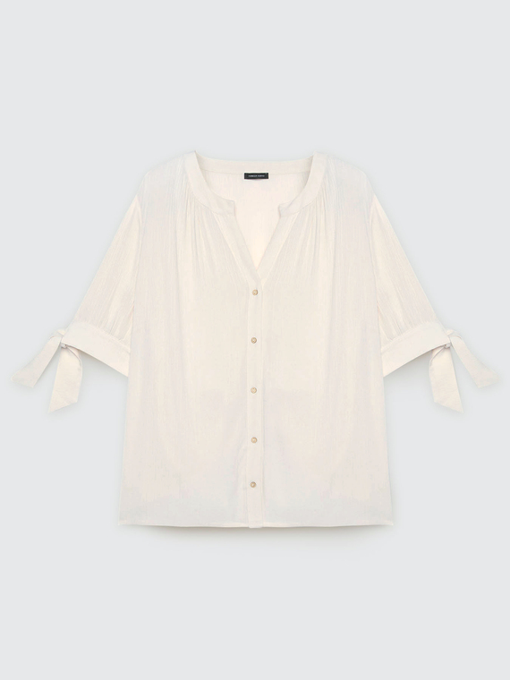 Camicia con nodi sulle maniche