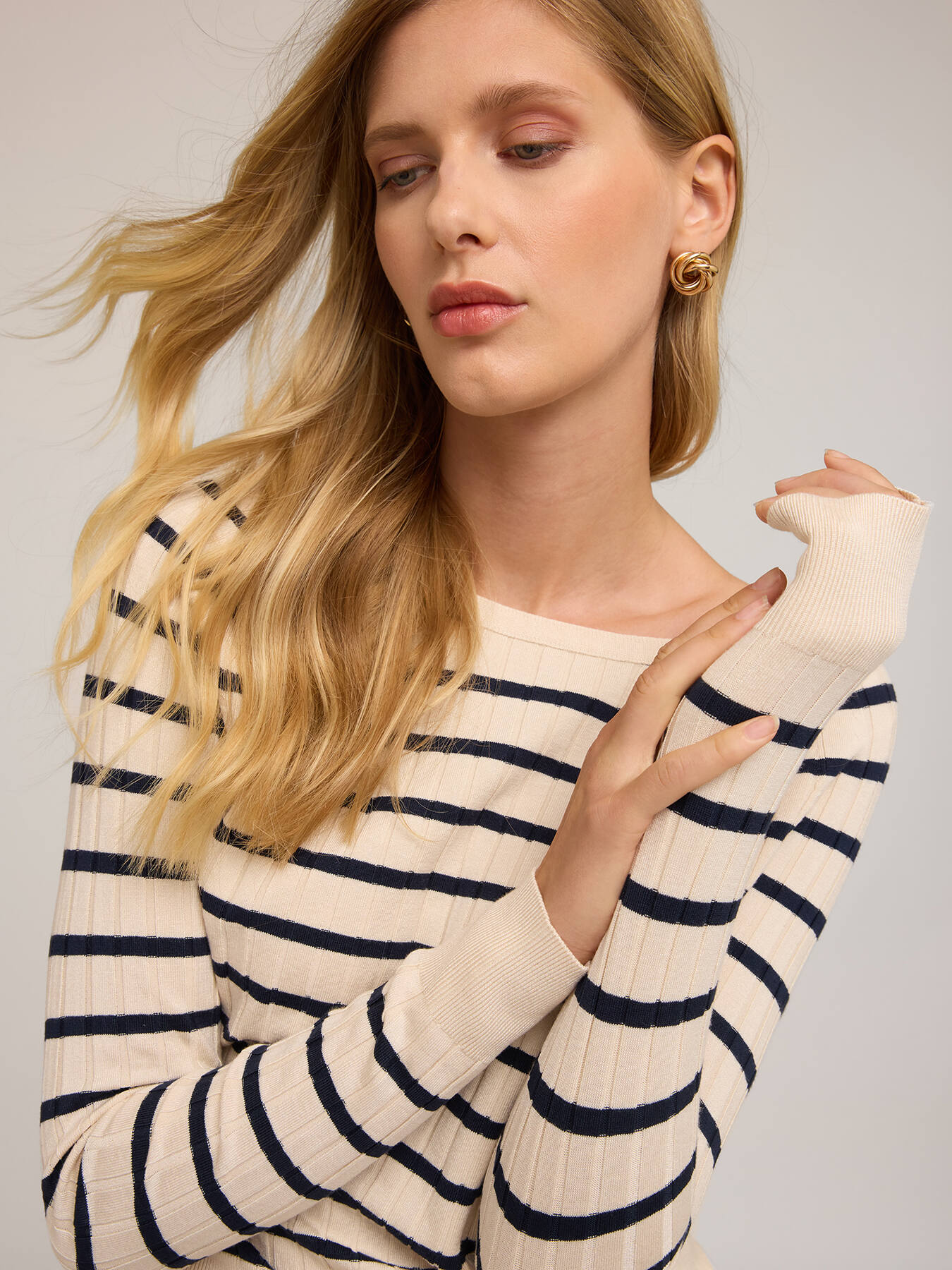 Boat neck top in flat rib knit image number 0