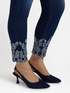 Skinny-Jeans mit Stickerei unten image number 3
