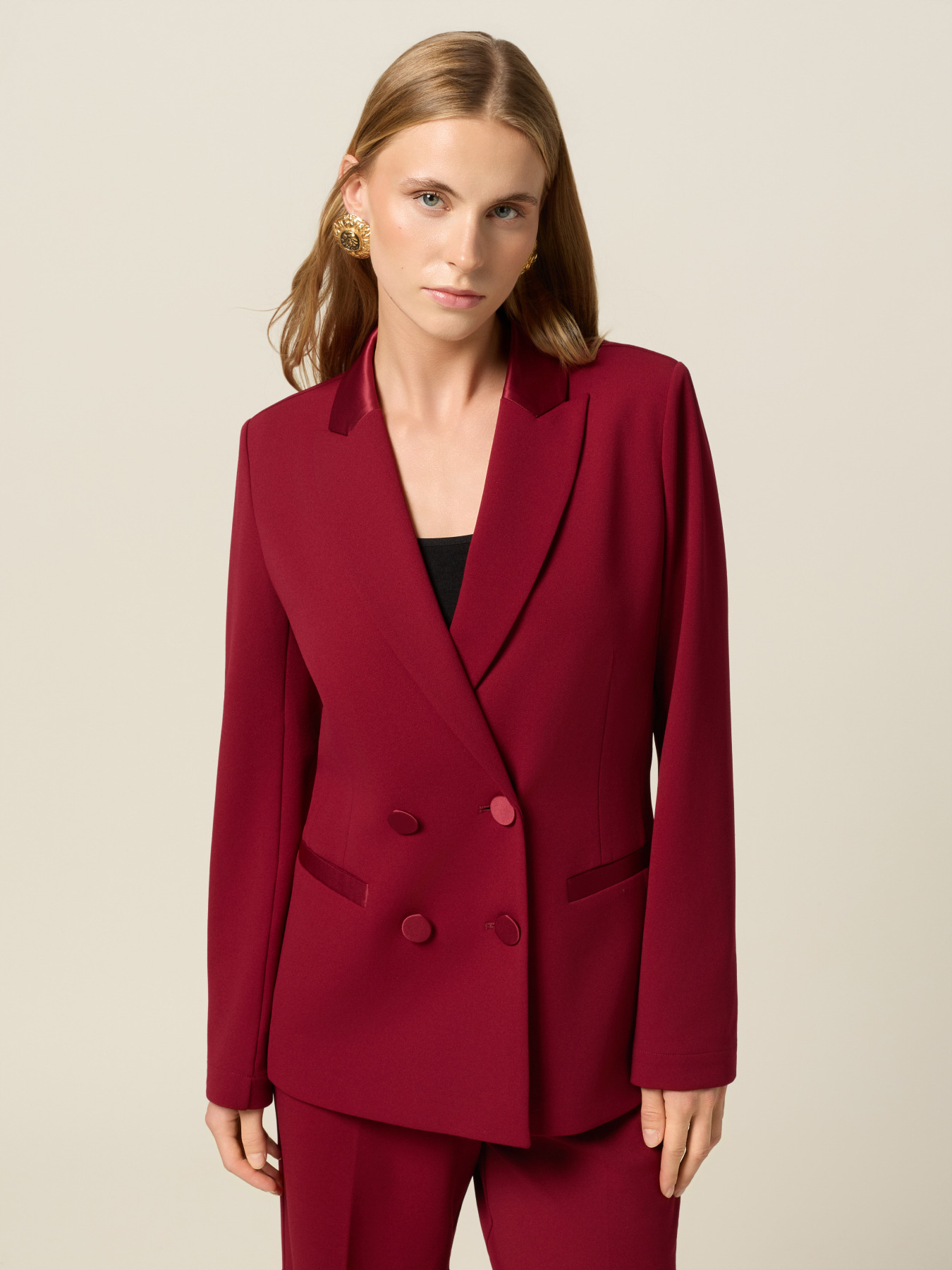 Double-breasted blazer with covered buttons image number 0