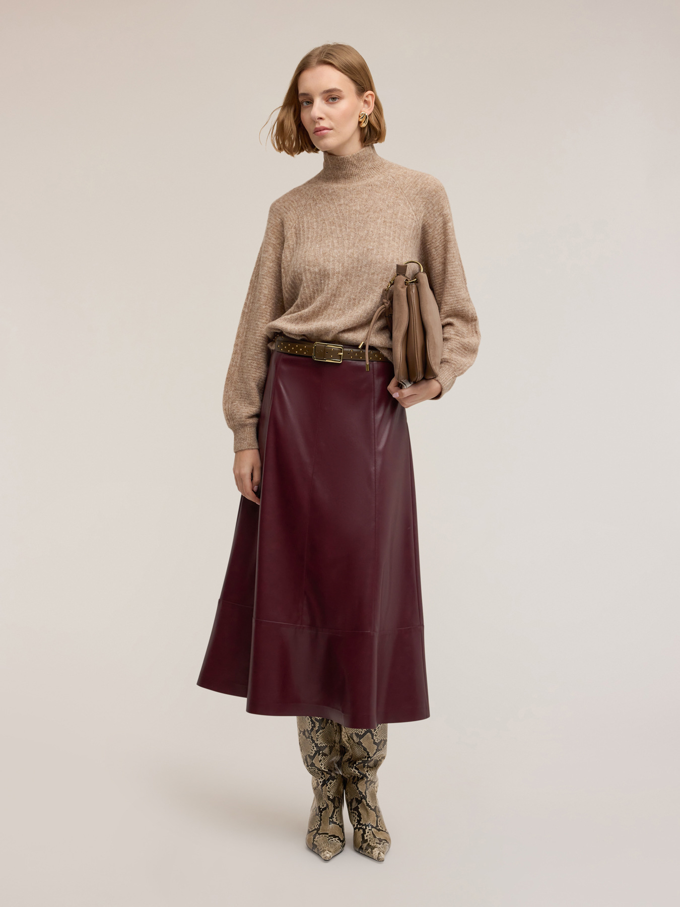 Oversized sleeve sweater image number 0