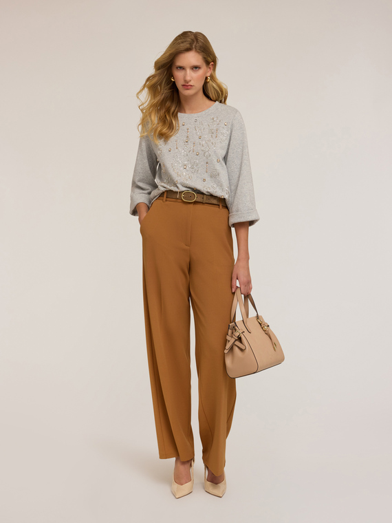 Sweat-shirt brodé
