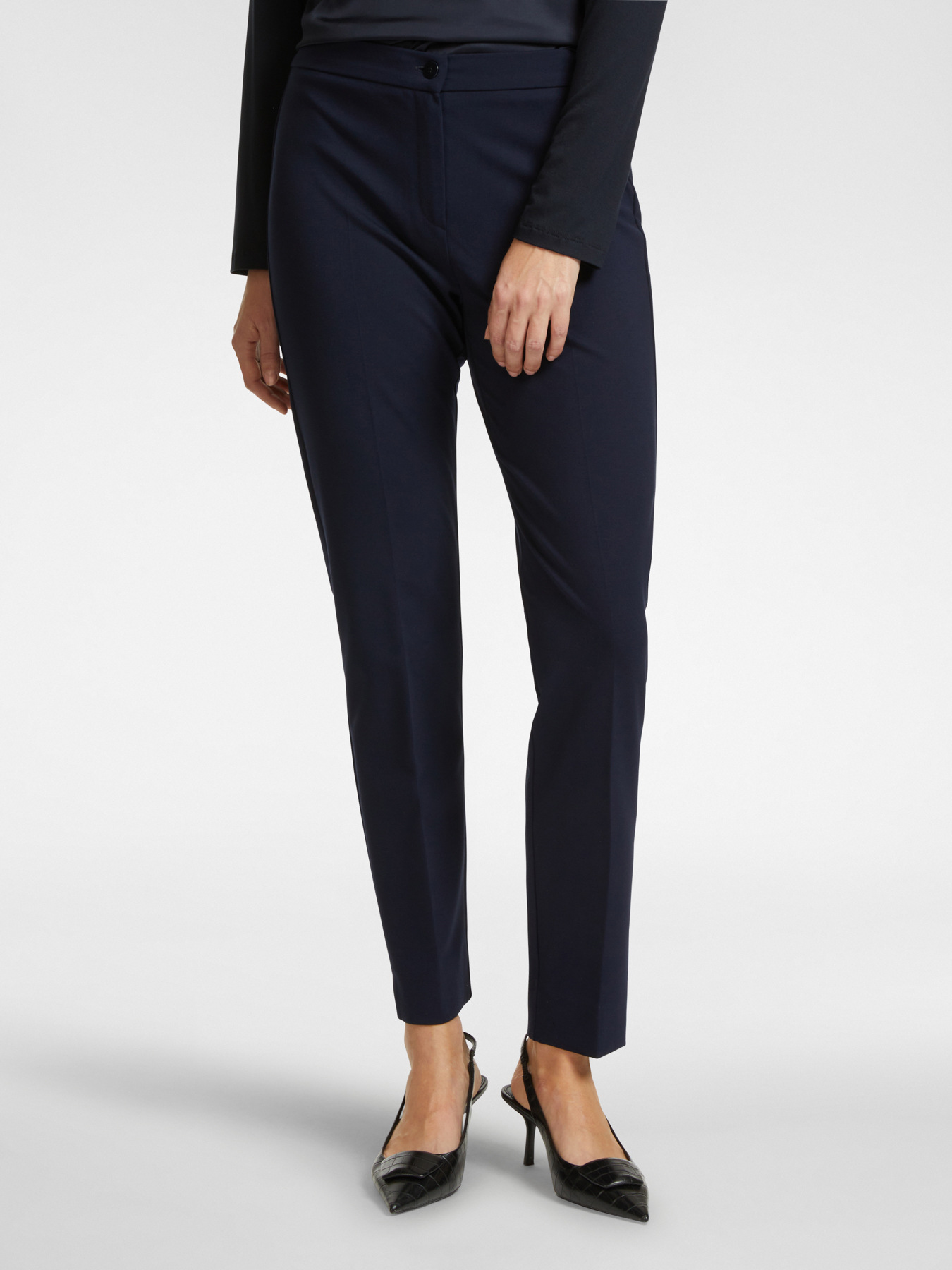 Pantalon slim fit en maille Milano image number 2