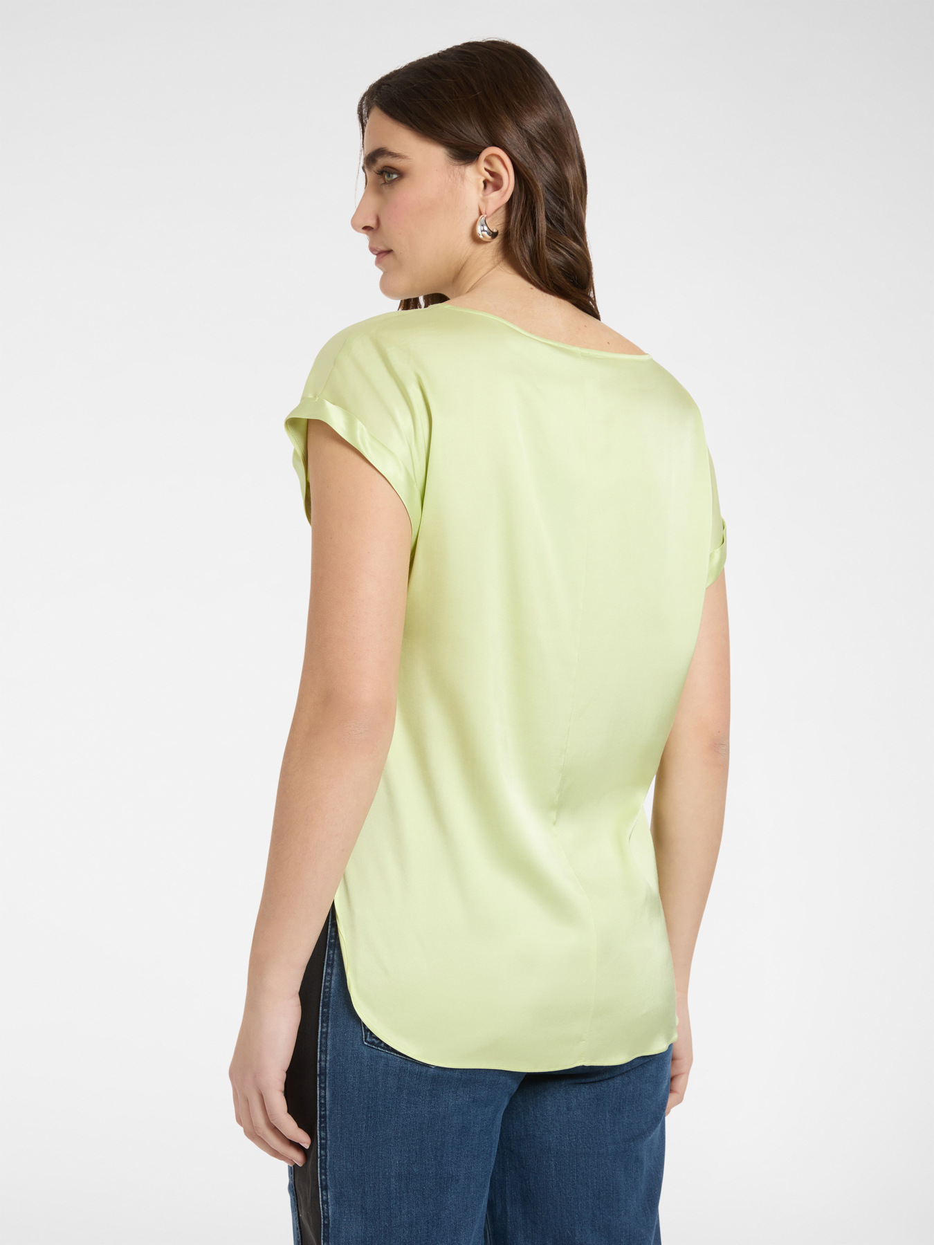 Bluse aus Satin image number 1