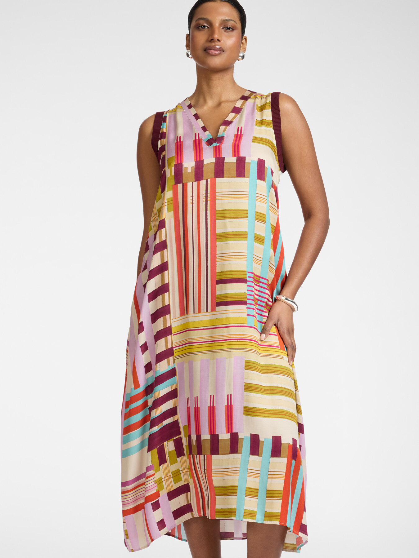 Robe longue en satin imprim&eacute;