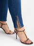 Jeggings con abertura e bordado image number 3