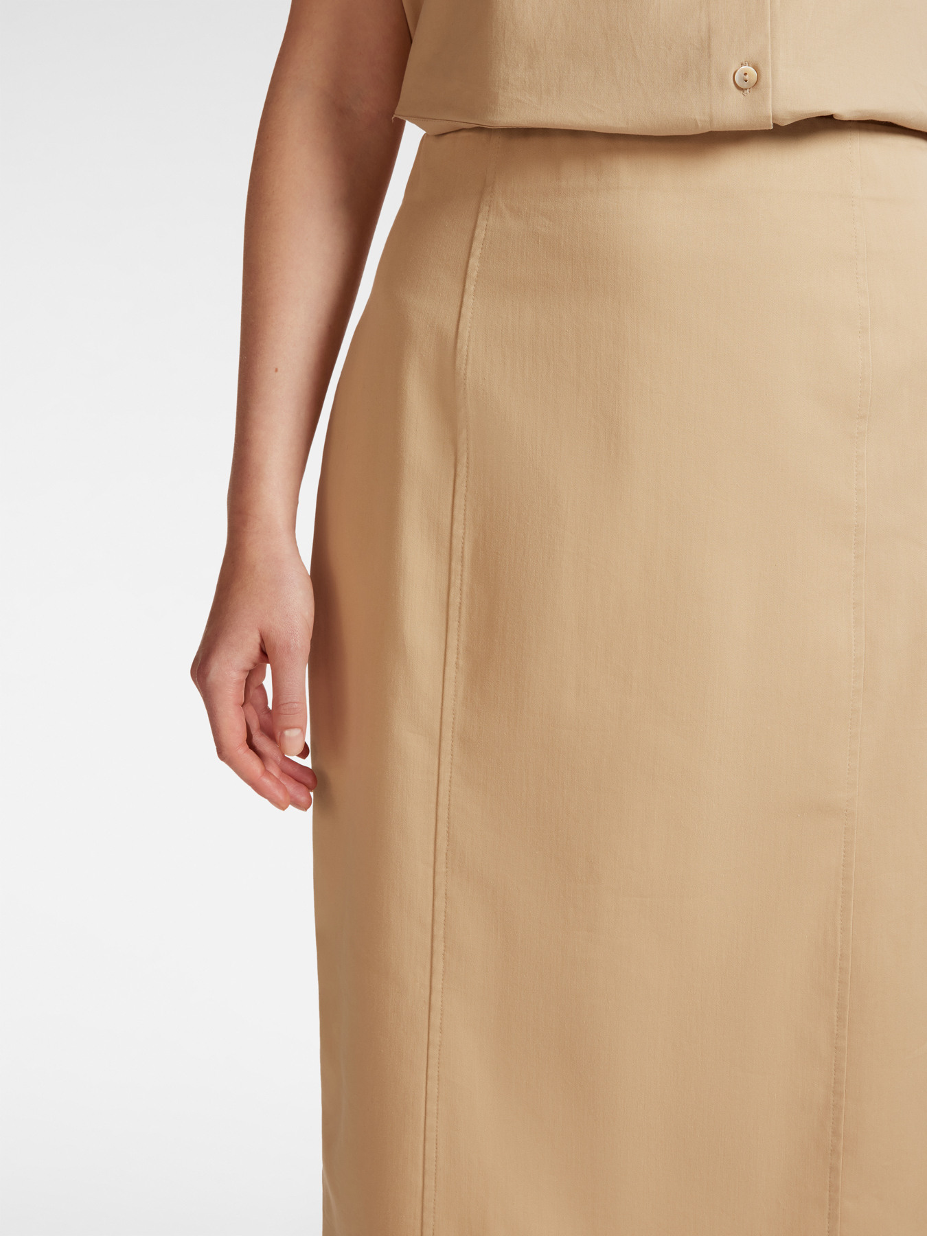 Solid color straight skirt image number 3